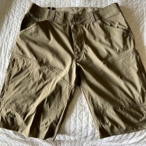 NWT Men’s Kuhl Renegade shorts